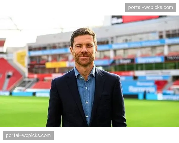 官方确认：哈维·阿隆索下赛季将继续执教勒沃库森