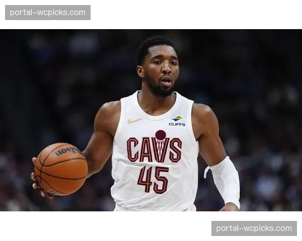 续约进展：骑士与多诺万·米切尔的顶薪提前续约谈判暂无突破